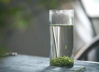 中國茶葉的三大類： 綠茶、紅茶、烏龍茶